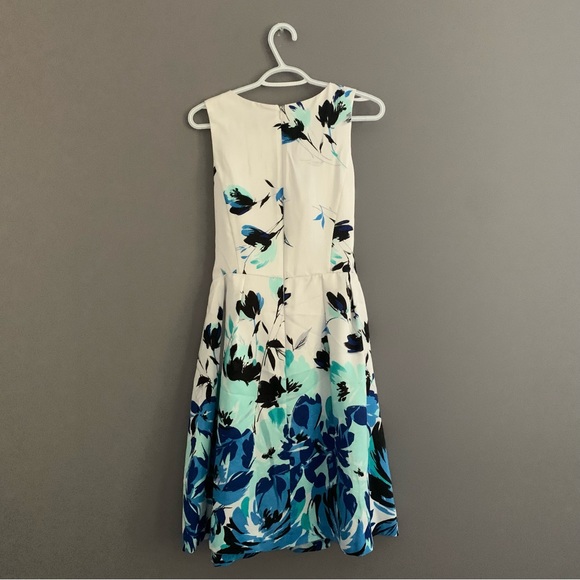 Perceptions Size 10 Petite Blue and White Floral Dress - Picture 5 of 13